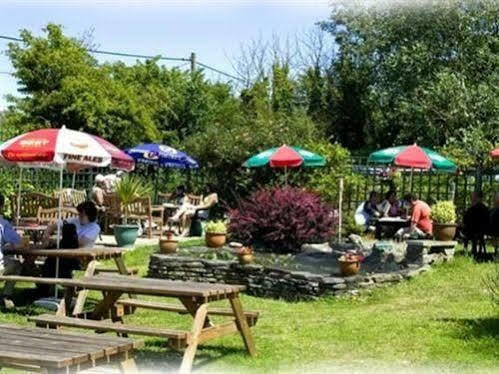 The Highdown Inn Totland Екстериор снимка